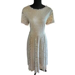 Dress Tells Beige Lace Fit & Flare Dress XL Vintage-Inspired